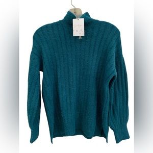 NWT Jessica Simpson super soft green sweater size XS